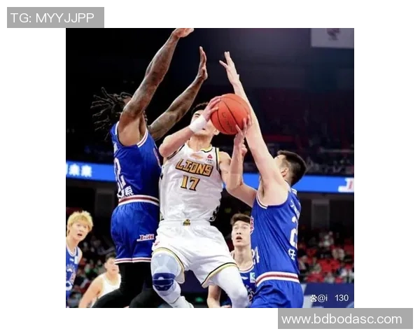 探索上海篮球队节奏体系中的战术创新与团队协作策略 探索上海篮球队节奏体系中的战术创新与团队协作策略