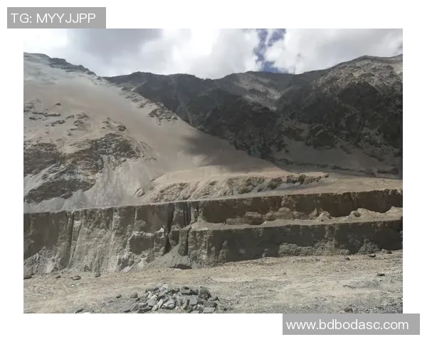 深度对话:探索黄丽在和平精英中的成长与挑战之路 深度对话:探索黄丽在和平精英中的成长与挑战之路