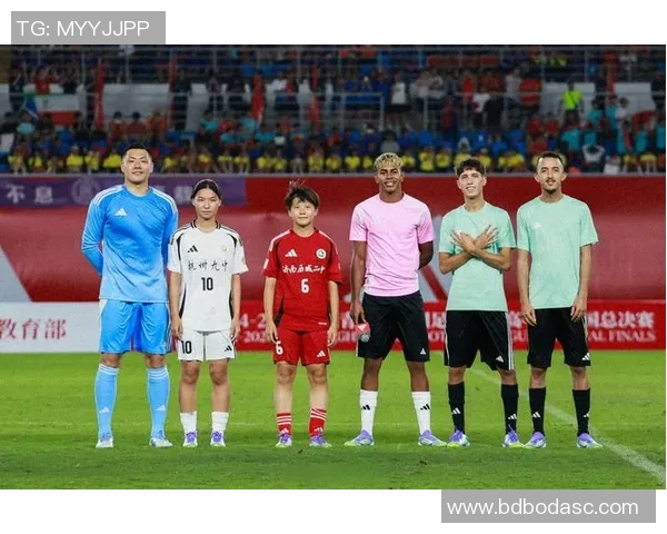 加克波的崛起之路:从默默无闻到世界足球舞台的闪耀明星 加克波的崛起之路:从默默无闻到世界足球舞台的闪耀明星