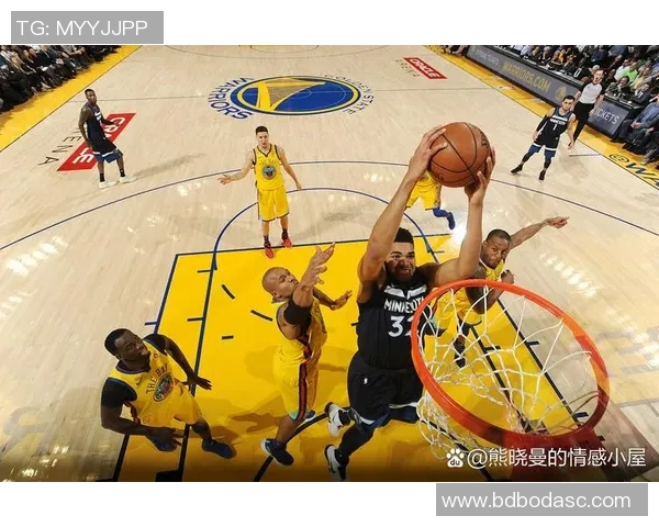 德雷蒙德格林在勇士队的领导力与全能表现分析