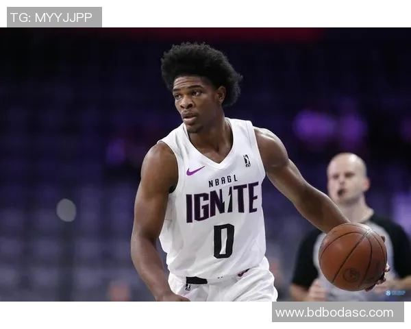 斯库特亨德森的崛起之路：从天才少年到NBA新星的传奇旅程