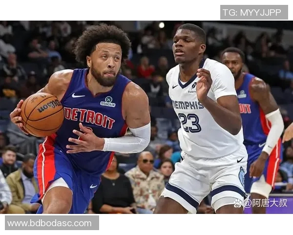 独行侠与活塞季前赛精彩对决展现球队新阵容与战术风采