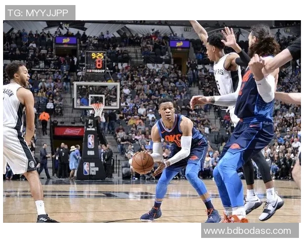 重庆足球队快攻战术分析及其在比赛中的成败得失探讨 重庆足球队快攻战术分析及其在比赛中的成败得失探讨