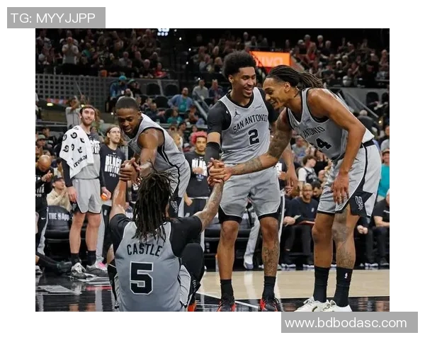 尼克斯与马刺的激烈对决NBA赛场上的巅峰对抗与精彩瞬间回顾 尼克斯与马刺的激烈对决NBA赛场上的巅峰对抗与精彩瞬间回顾
